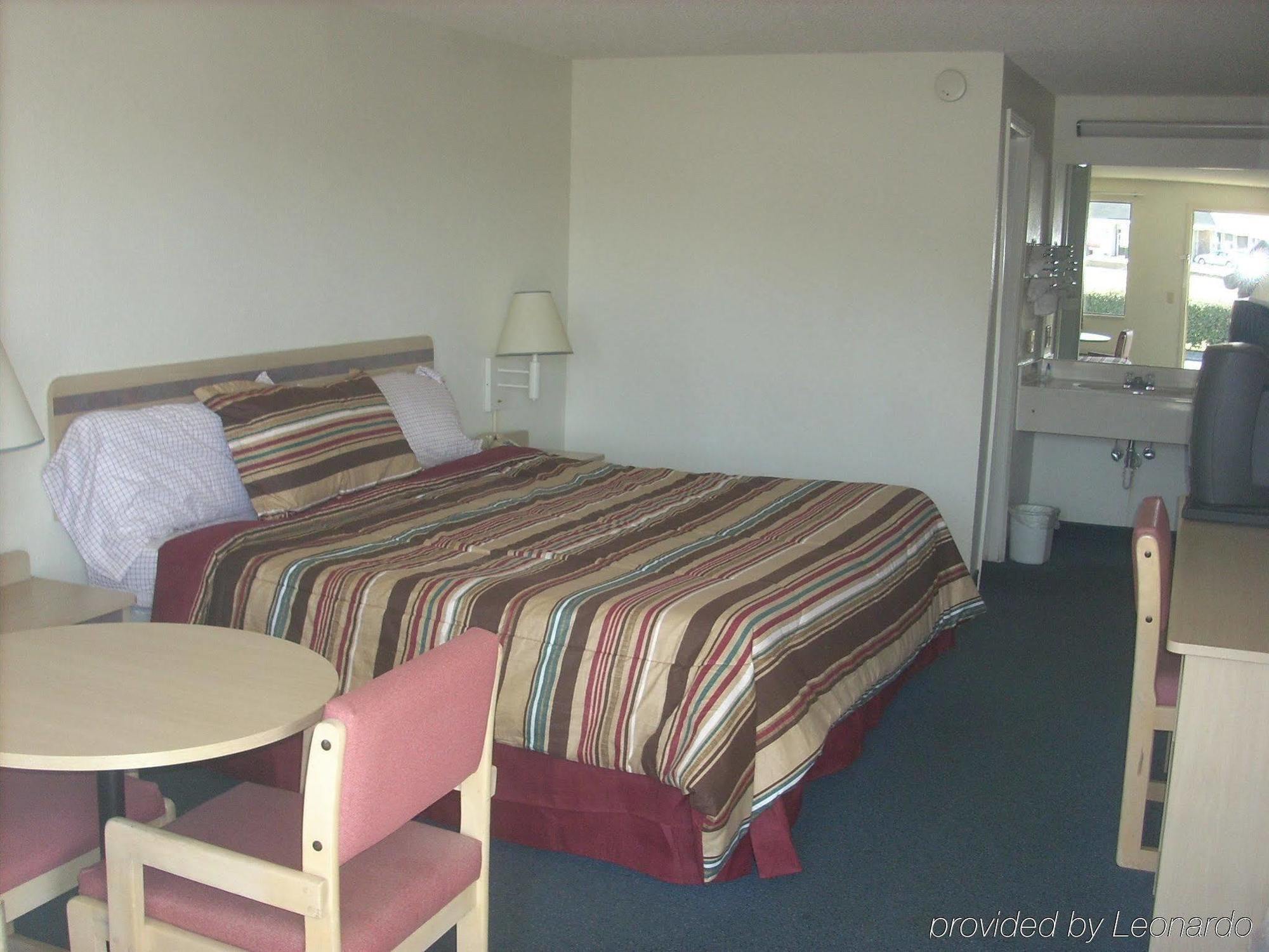 Rodeway Inn Elkton Δωμάτιο φωτογραφία