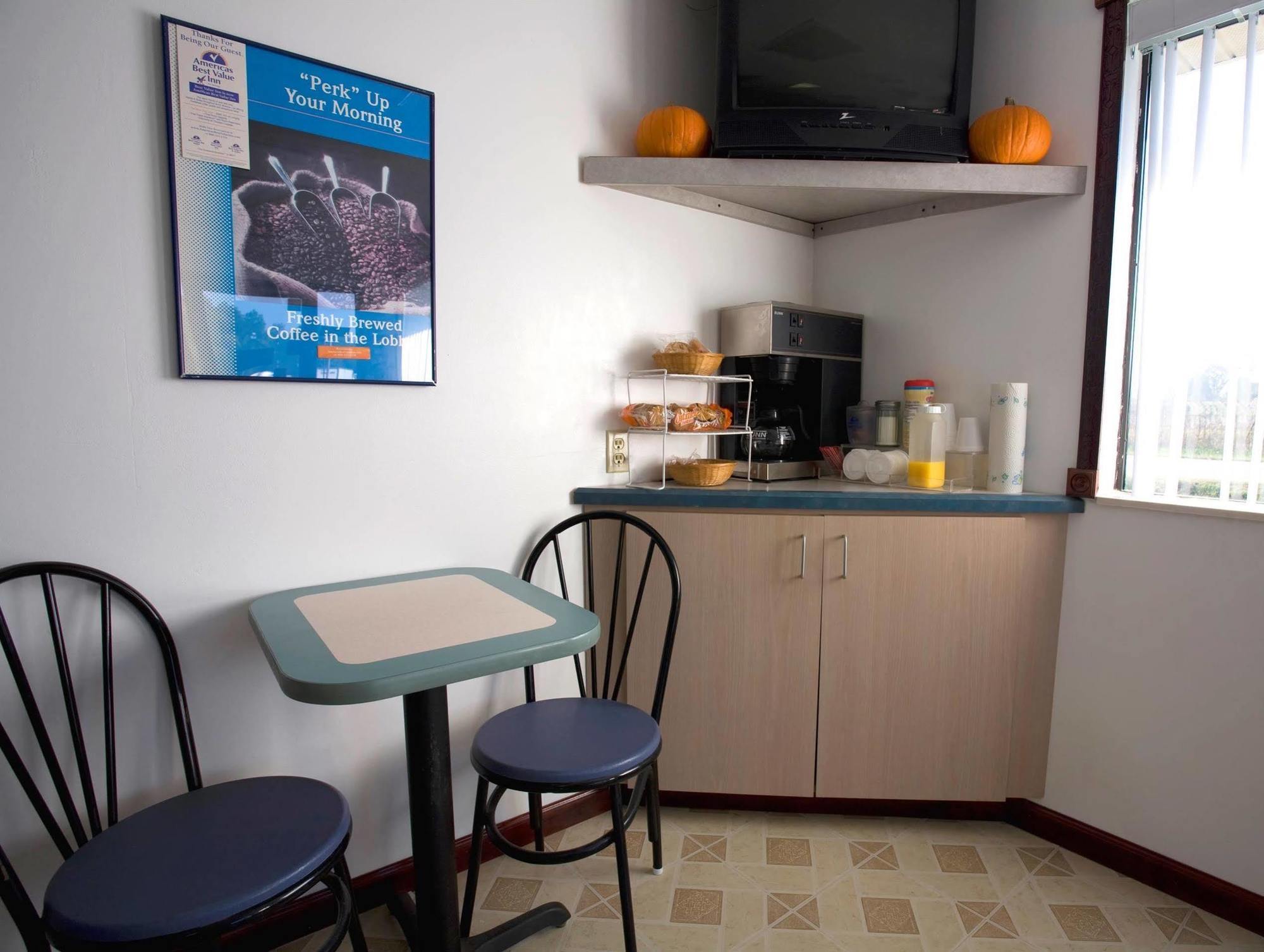 Rodeway Inn Elkton Εξωτερικό φωτογραφία