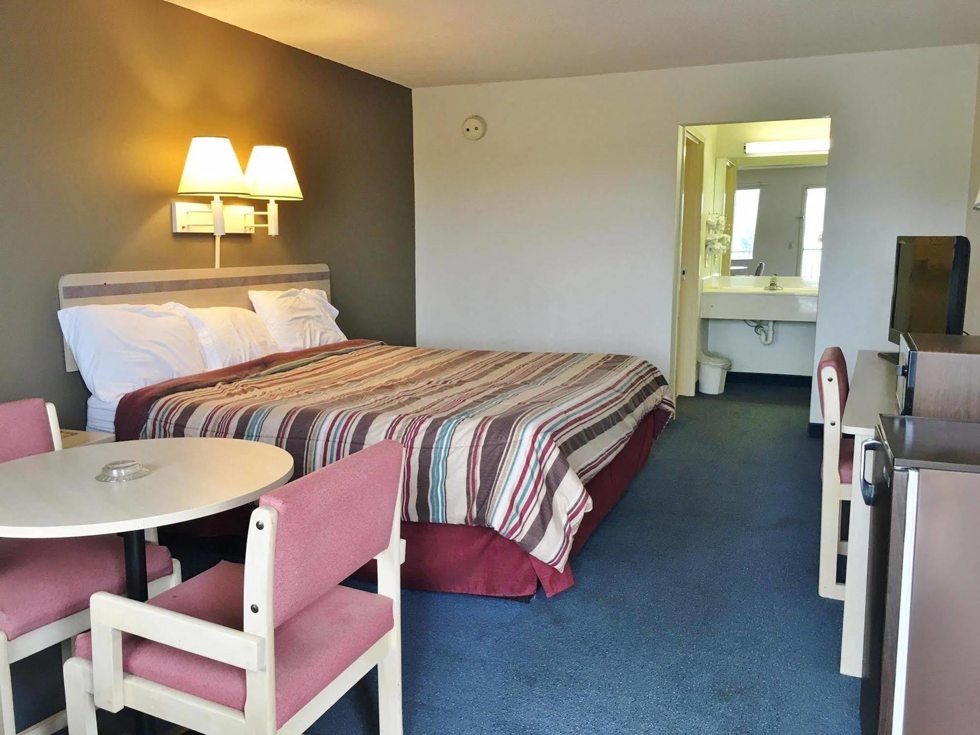 Rodeway Inn Elkton Εξωτερικό φωτογραφία