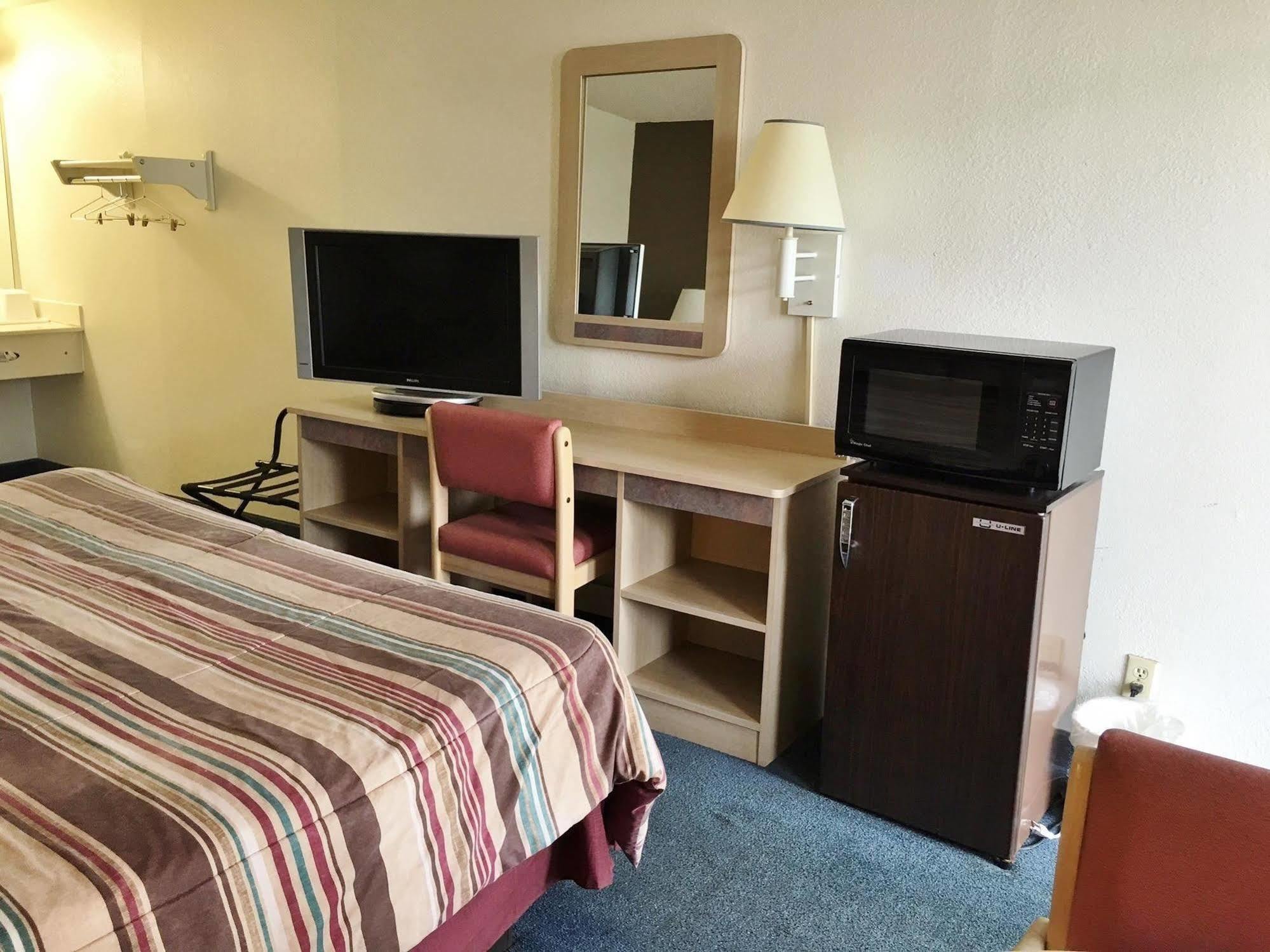 Rodeway Inn Elkton Εξωτερικό φωτογραφία